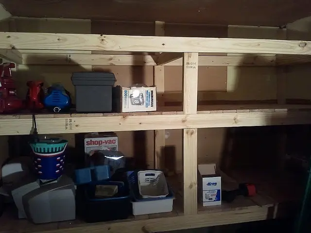 how-to-build-garage-shelves-with-2x4s