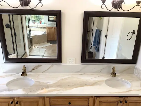 Showcasing a bathroom with the latest bathroom remodel trends in Lehi, UT.