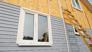 Does Your Home Need Completely New Siding or Just a Siding Repair Handyman?