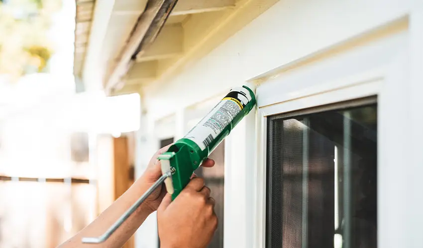 How to Remove Silicone Caulk from Your Window Trim with Lift Off 