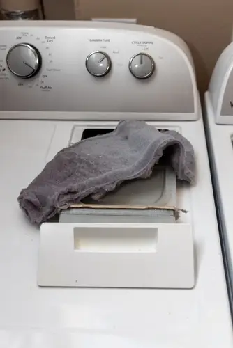 Dryer vent clogged with lint