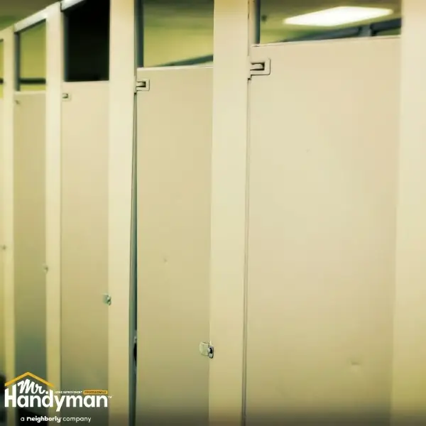 Commercial restroom maintenance