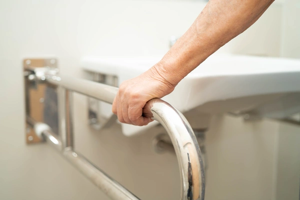 Assistance bar for bathroom sink.