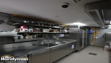 Commerical kitchen maintenance