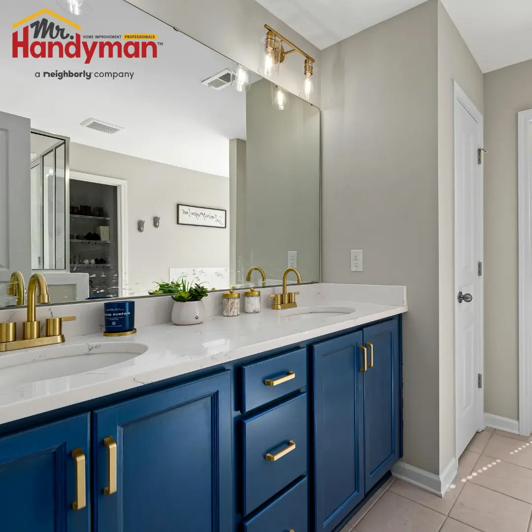 Handyman installing a kitchen backsplash in a Rockwall, TX home