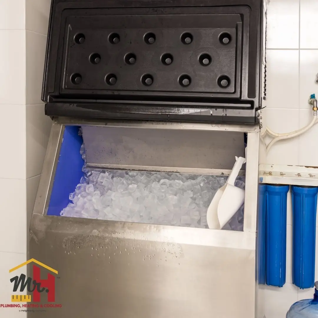 Commercial ice machine failure requiring after-hours refrigeration service in South Bend Indiana restaurant