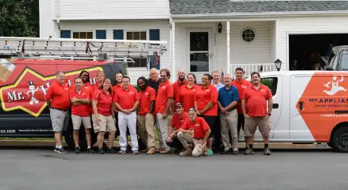 2019 team photo in front of veteran's home for National Day of Service.